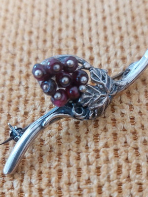 Silver 925 brooch vintage used with design