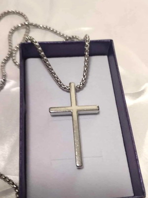 Stainless Steel Cross Minimal Design new with 60 cm Chain