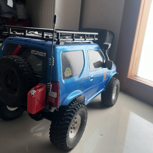 MST CMX (Tamiya) Suzuki Jimny J3 crawler used with metal beadlock
