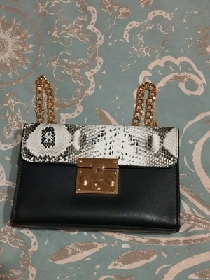Small shoulder bag like new with croco details and chain strap