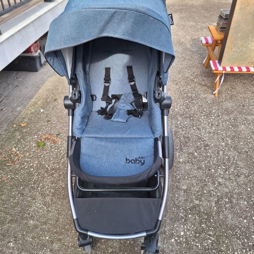 Just Baby stroller, car seat and carrycot used in very good condition