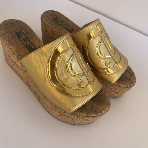 Juicy Couture platform sandals size 38 like new, black and gold