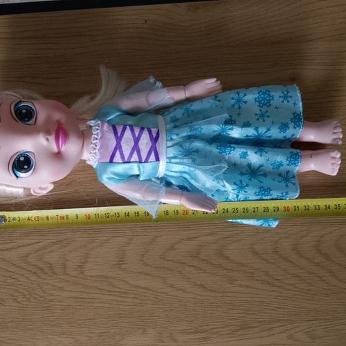 Elsa Frozen doll large, like new