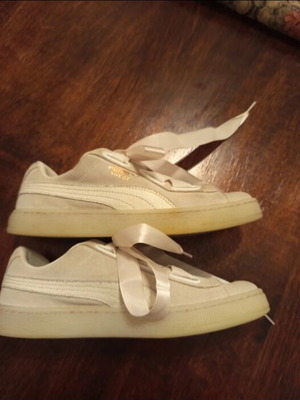 Puma Kastoria sneakers, beige, size 39
