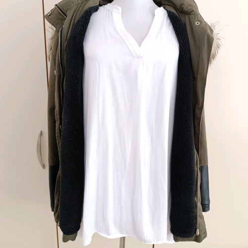 Stradivarius Parka jacket used khaki with fur hood and leather details