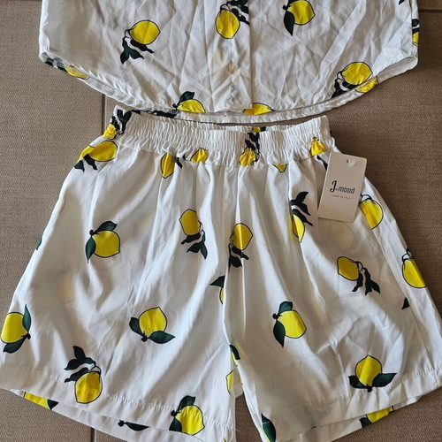 J MOOD Onesize Set with Shirt and Shorts New, White