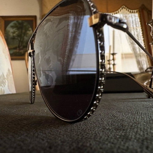 Christian Dior women sunglasses new, silver metal frame, black lens