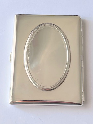 Ταμπακιέρα ανοξείδωτη με ένθετο ασήμι 0.925 νέα