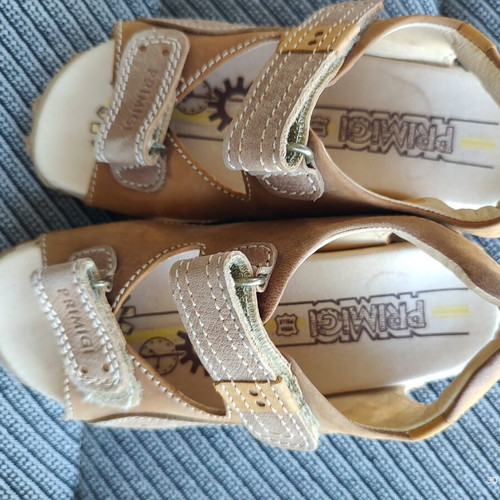 Primigi Leather Sandals Size 31 Like New Beige and Brown