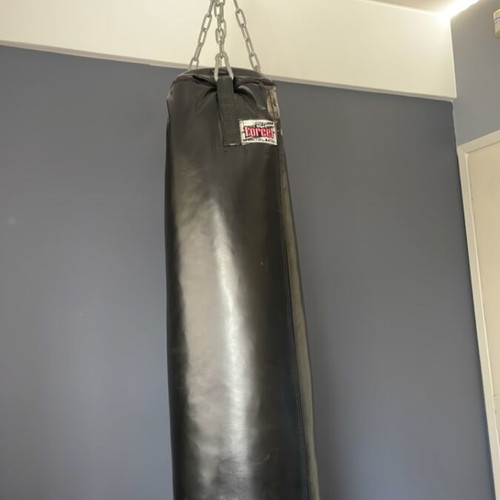 Boxing bag like new for training