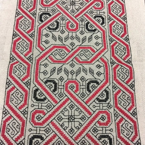Byzantine design table runner new on canvas with gold detail