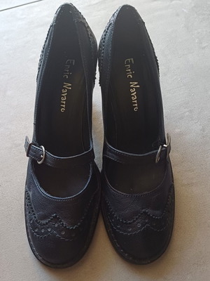 Enric Navarro leather women's pumps size 37 like new, black, 7 cm heel