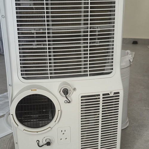 Invertor Magic 12,000 BTU portable air conditioner like new
