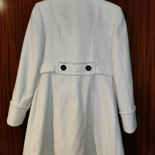 White Paranoia coat used, fitted and elegant, size M