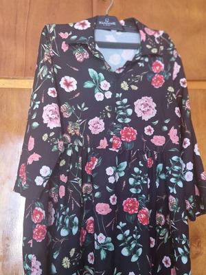 Floral dress like new, black, one size