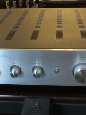 Vincent SV-129 усилвател като нов, 2x50-8Ω, 2x80-4Ω