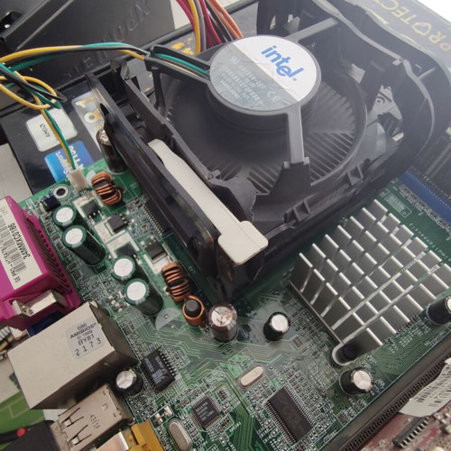 GE PRO-HT Motherboard used with Celeron 2.00GHz CPU and 256MB RAM