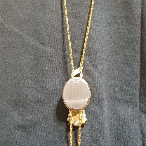 Pendant necklace vintage with rhinestones and decorative chains, like new