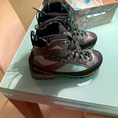 Scarpa Triolet GTX Women hiking boots size 40