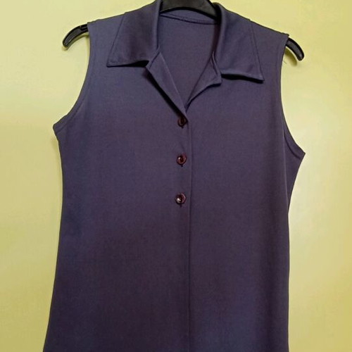 Sleeveless shirt like new, gray purple, size S