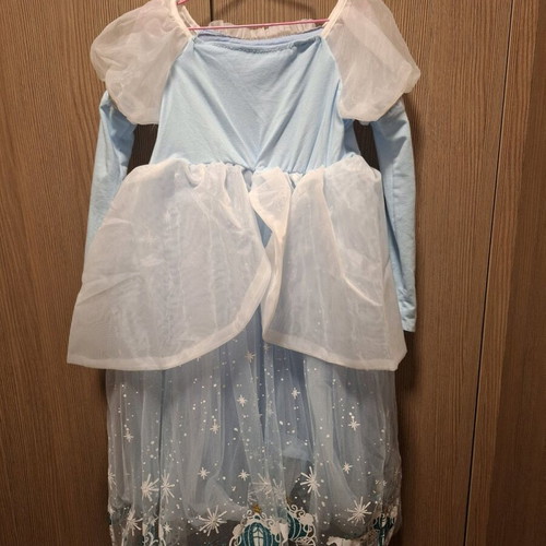 Cinderella costume like new, size up to 115cm
