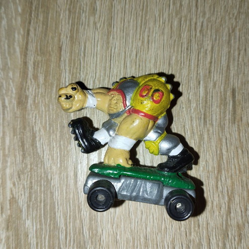 Sketistas Skateboardmania figure used, vintage 90s toy