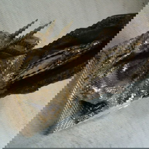 Метална музикална фигура употребявана, Les Basiliques La Grote Lourdes