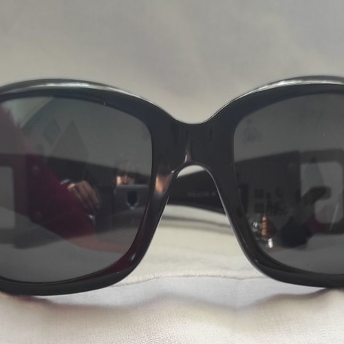 Dolce & Gabbana sunglasses like new, black with case
