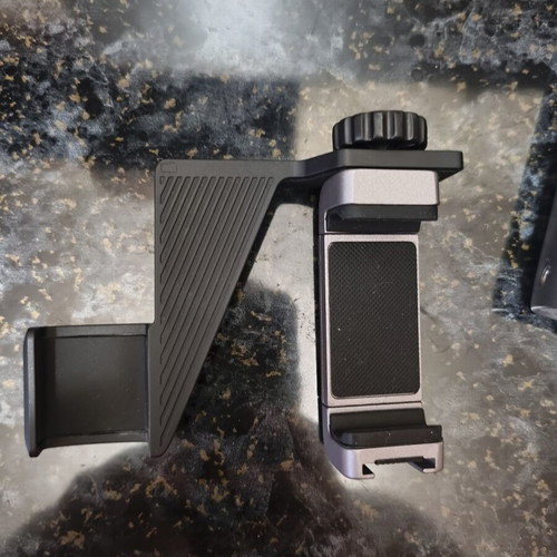 DJI Osmo Pocket 2 like new with tripod and phone holder set