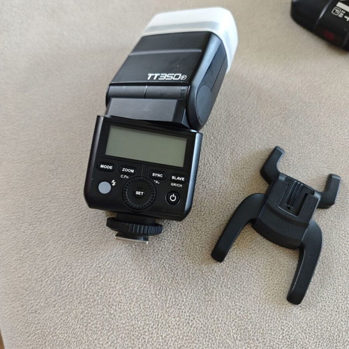 Godox Flash and Trigger Kit for Fujifilm Cameras like new