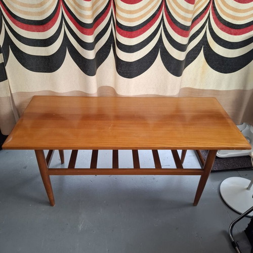 Τραπέζι καφέ Mid-Century Modern δανέζικου στυλ μεταχειρισμένο, διαστάσεις 100x44x44