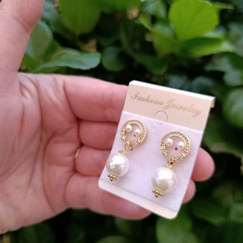 Handmade 18K gold-plated stud earrings with pearls and zircon