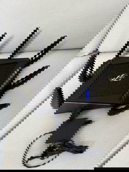 Asus ROG Rapture GT-AX11000 Рутер