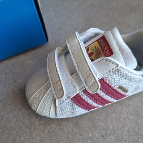 Adidas baby shoes pink white new in box size 18