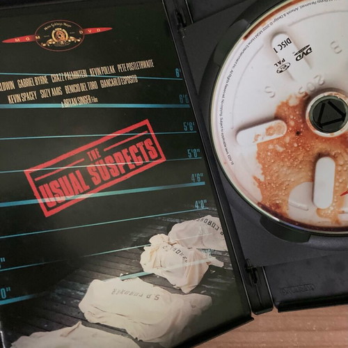 The Usual Suspects Special Edition DVD like new, 2-disc set, English audio