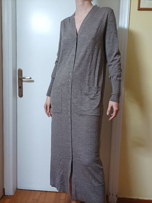 Φόρεμα ζακέτα από μαλλί merino Zara καινούργιο, μέγεθος S, γκρι-μπεζ