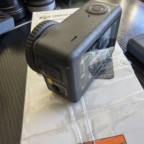 DJI Osmo Action 6 camera like new with extra battery and triple charger