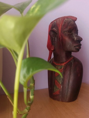 Handmade decorative ethnic/african style figurines like new, set of two