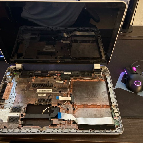 Hp 15-n247se chassis and screen used without motherboard with keyboard