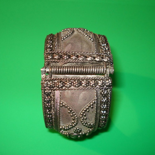 Vintage bracelet used