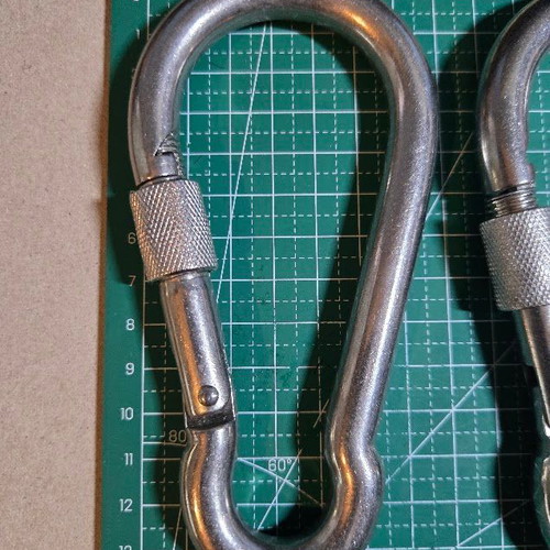 Set of 4 Large Carabiners with Screw Lock 14x7cm New
