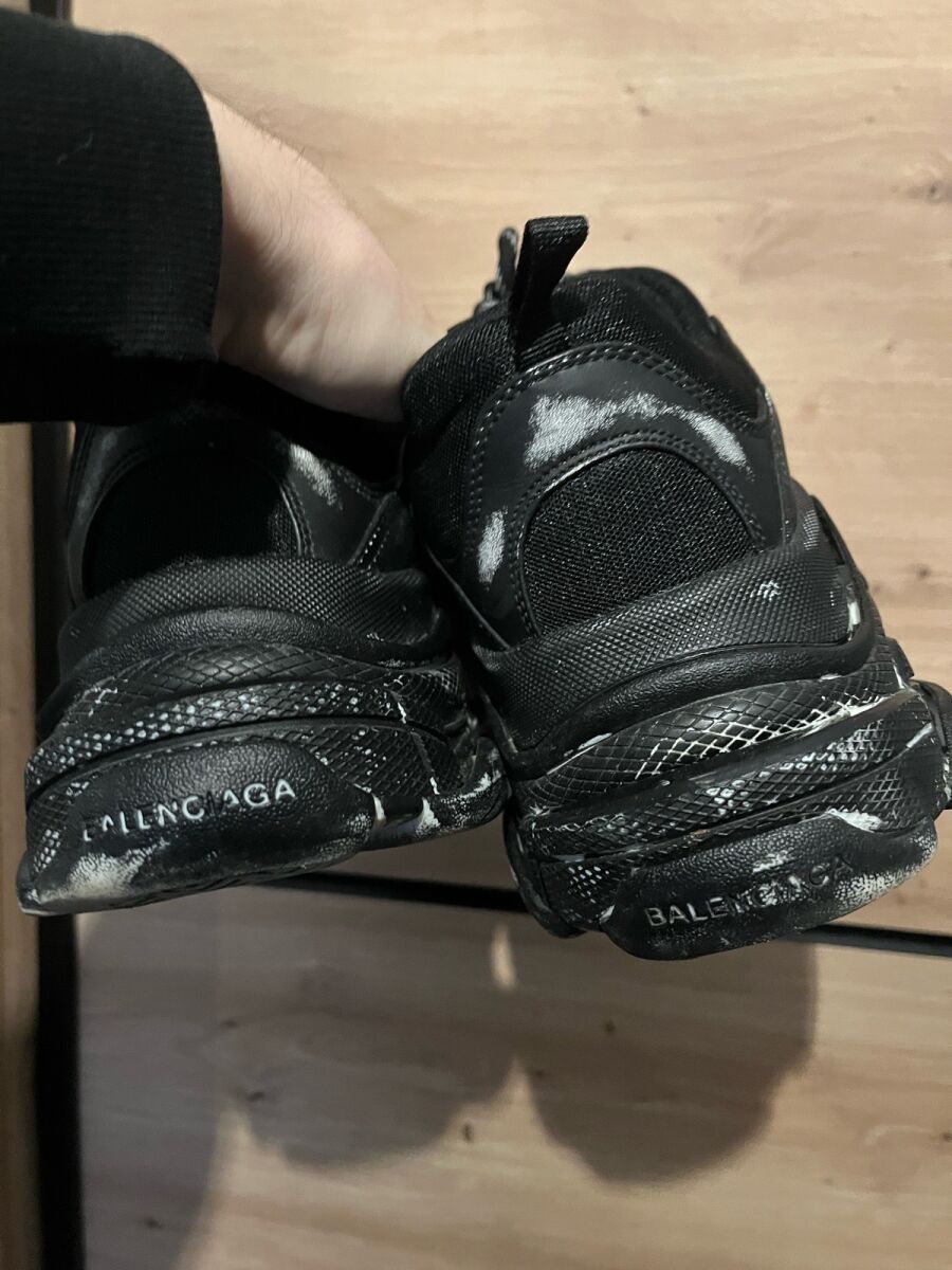 Balenciaga Triple S sneakers size 44… - € 140,00 - Vendora.cy