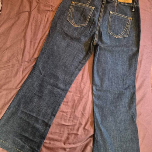 Attrattivo jeans bell-bottom size M like new, blue