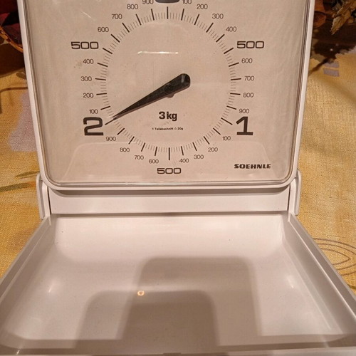 Kitchen scale unused