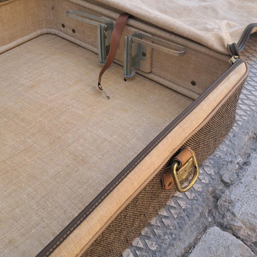 Vedette travel suitcase used, beige, opening design