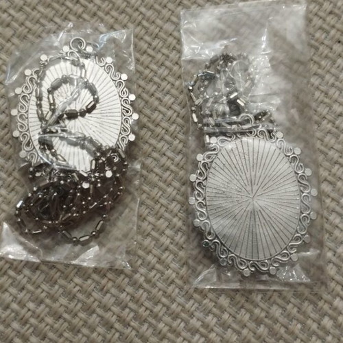 Disney Frozen Elsa and Olaf children's necklaces new, set of 2