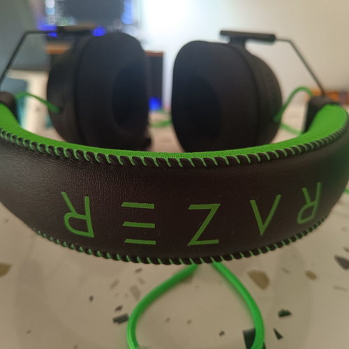 Razer BlackShark V2 Special Edition gaming headset used, excellent condition