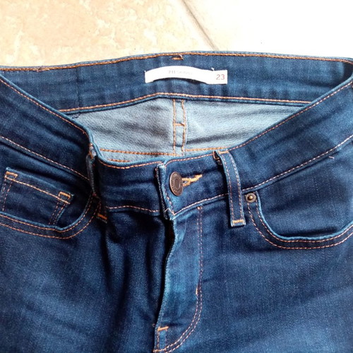 Levis skinny τζιν xsmall σαν καινούργιο