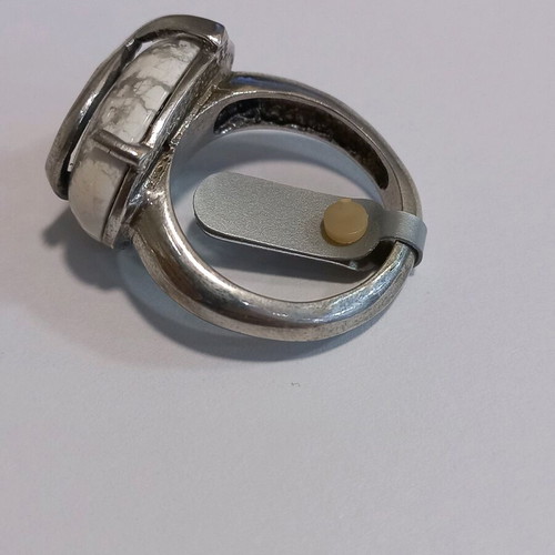 Silver ring with stone, size 58, new