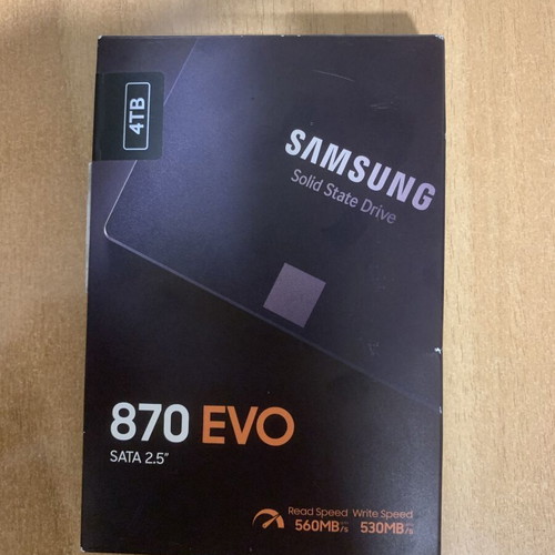 Samsung 870 EVO 4TB SSD new, sealed